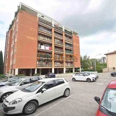 Apartman Center House Free Parking, Minimetro Entrance