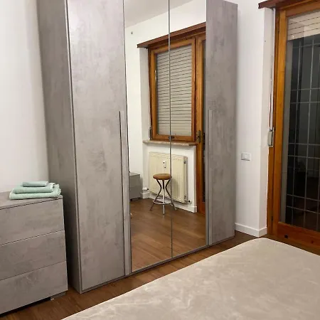 Center House Free Parking, Minimetro Entrance * Perugia