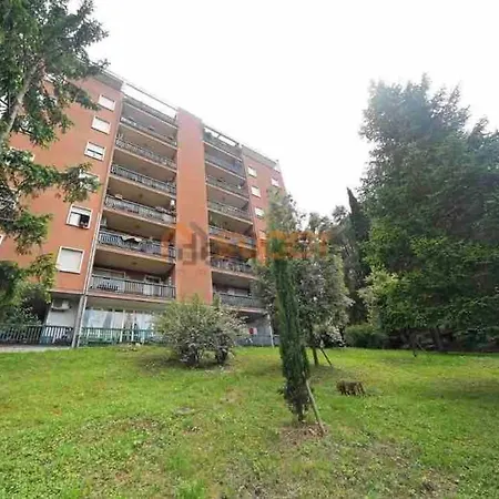 Center House Free Parking, Minimetro Entrance * Perugia
