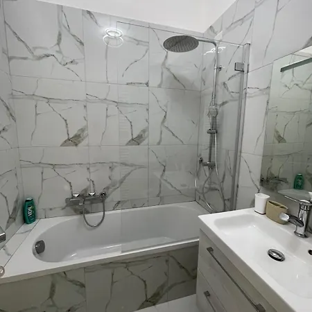 Center House Free Parking, Minimetro Entrance Daire *